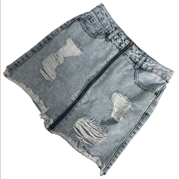 04) Forever 21 Distressed Cutoff Light Wash Denim Zipper Front Mini Skirt Size S - Picture 5 of 12
